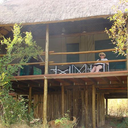 ムウェティ ブッシュ ロッジ Grietjie Game Reserve エクステリア 写真