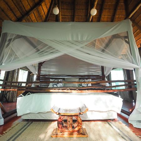ムウェティ ブッシュ ロッジ Grietjie Game Reserve エクステリア 写真
